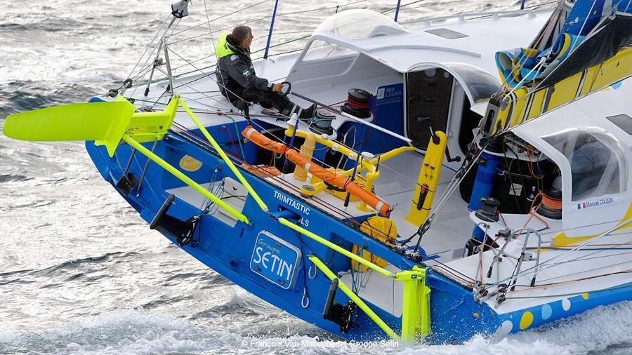 Route du Rhum : le normand Manuel Cousin a réparé à Camaret-sur-Mer et devrait reprendre le large ce week-end